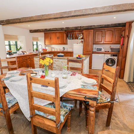 Five Mile House Barn Villa Сайърънсестър Екстериор снимка